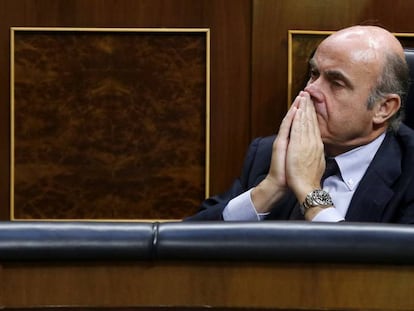 El ministro de Econom&iacute;a en funciones, Luis de Guindos.
 