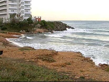 Mueren ahogados dos jóvenes británicos al bañarse de madrugada en una playa de Salou (Tarragona)