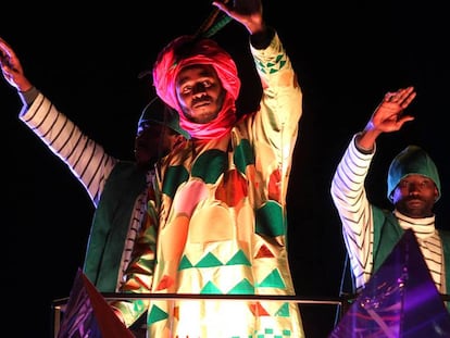 Representación del rey Baltasar, en la cabalgata de los Reyes Magos de Madrid de 2017.