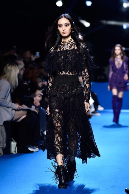 Elie Saab : Runway &#8211; Paris Fashion Week Womenswear Fall/Winter 2016/2017