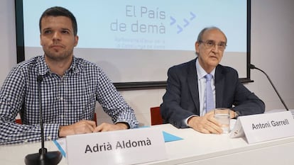 Antoni Garrell (derecha) y Adrià Aldomà, en la presentación de la plataforma El País de Demà.
