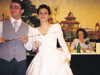 Miguel Ángel Salgado y María Dolores Martín, el día de su boda.