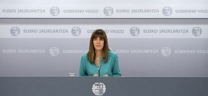 La portavoz, Idoia Mendia, en la rueda de prensa tras la reunión semanal del Gobierno vasco.