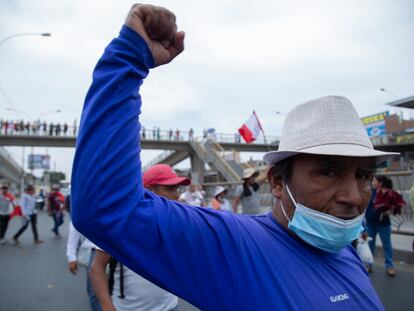 A protester in the streets of Lima, during protests against the government of Dina Boluarte on Thursday.