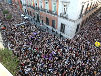 Concentración frente al Ministerio de Justicia en Madrid para protestar por el fallo sobre el juicio a la Manada en Pamplona.
 