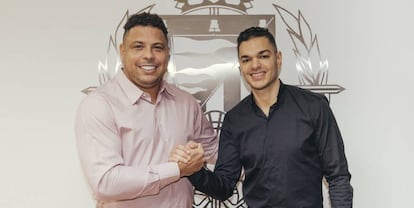 Ronaldo da la bienvenida a Ben Arfa.