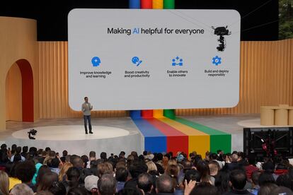 El director ejecutivo de Google y Alphabet, Sundar Pichai, el pasado 10 de mayo durante la presentación de las herramientas de inteligencia artificial de la sede central de la compañía en California.