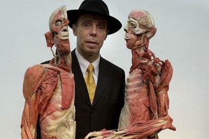 Gunther von Hagens, en la exposición Body Worlds en Londres en 2002.