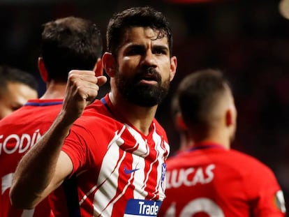 Diego Costa celebra el gol del Atlético frente al Arsenal