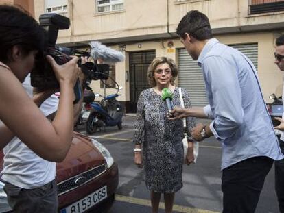 La exconcejal del ayuntamiento de Valencia, Mar&iacute;a Jos&eacute; Alc&oacute;n, a su llegada al juzgado.