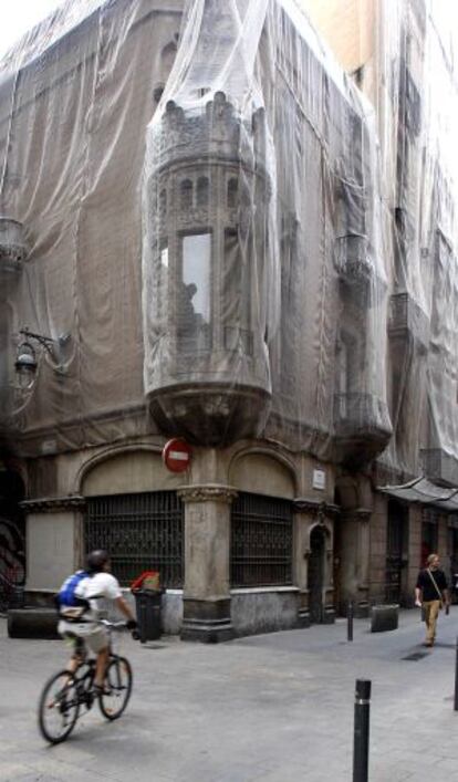 Edificio de La Salle Condal que ten&iacute;a que albergar el hotel. 