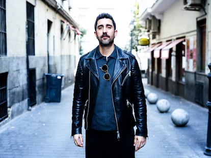 El cantante Alex Ubago en una céntrica calle de Madrid, el 17 de octubre de 2024.