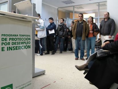 Oficina del Servicio Andaluz de Empleo en Bollullos de la Mitaci&oacute;n, en Sevilla.