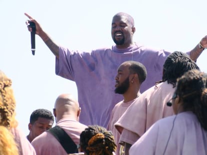 Kanye West oficia su Servicio de Domingo en el festival de Coachella 2019, en Los Ángeles.