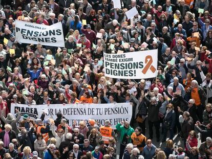 Manifestación en Barcelona en defensa de la revalorización de las pensiones 