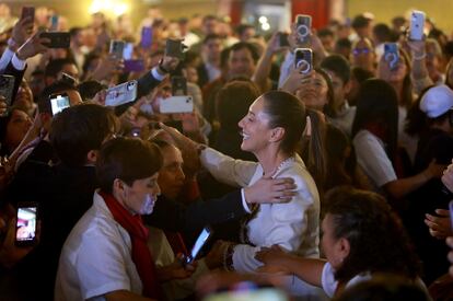 Claudia Sheinbaum on her arrival at the Metropolitan Theater.