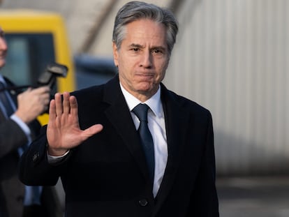 US Secretary of State Antony Blinken waves on his way to board his airplane prior to departure from Brussels airport, Belgium November 29, 2023.
