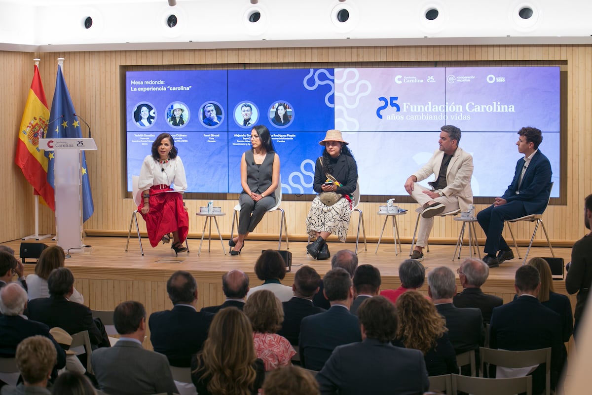 La Fundación Carolina cumple 25 años con más de 20.000 becas entregadas