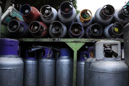 Tanques que contienen gas licuado en Chile