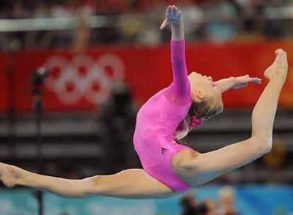 Nastia Liukin, en el ejercicio de suelo, el último de su final.