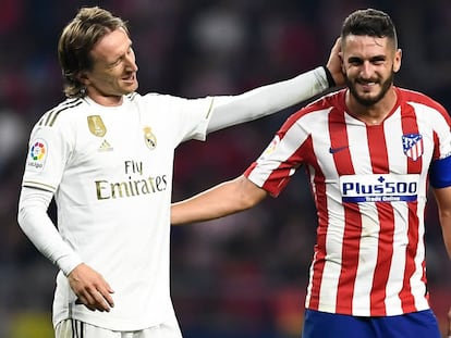 Modric y Koke, durante el derbi de la temporada pasada celebrado en el Wanda Metropolitano. / (EFE)