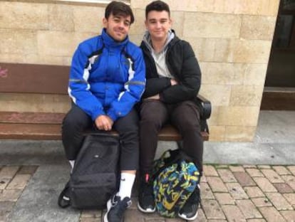 Adrián Martínez, de 18 años, y Alberto Gómez, de 17.