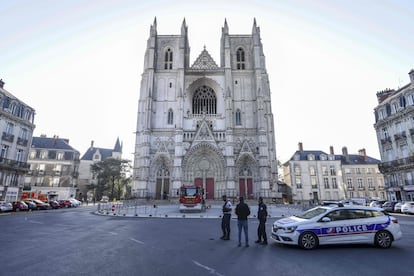 La catedral de Nantes (Francia) tras el incendio.