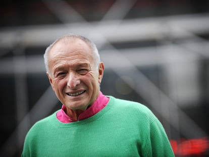 Richard Rogers, en 2007, frente al Centro Pompidou de París.