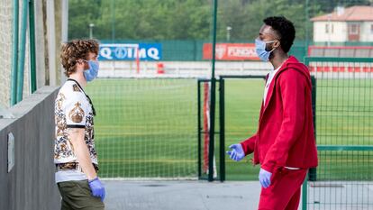 Iker Muniain e Iñaki Williams, este jueves en la ciudad deportiva del Athletic.