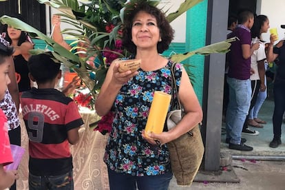 La alcaldesa de San Mateo Pilas, Lilia Gema García Soto.