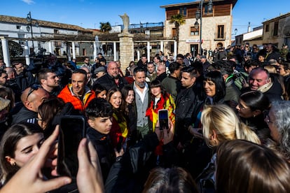 La incansable campaña del ‘no candidato’ Abascal en Aragón: 50 municipios en 14 días