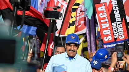 El presidente de Venezuela, Nicolás Maduro, antes de ingresar al Palacio de Miraflores durante la 'Gran Marcha Mundial por la Paz' en apoyo al presidente en ejercicio, el 17 de agosto de 2024 en Caracas.