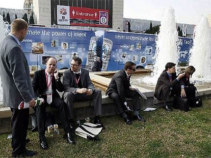 Ejecutivos en el congreso 3GSM, en la Fira de Barcelona, en febrero pasado.