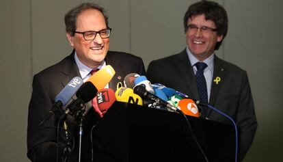 Quim Torra, nuevo presidente electo, y Carles Puigdemont, expresidente de la Generalitat, en Berlín.