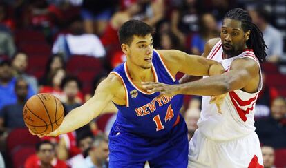 Willy Hernangomez y Nene en el Knicks-Rockets.