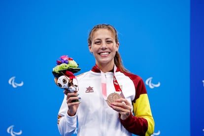 La nadadora barcelonesa Nuria Marqués ha logrado la medalla de bronce en la prueba de 200 metros estilo individual, mientras que el ciclista barcelonés Sergio Garrote se ha colgado el bronce en la prueba de ruta, clase H1-2.