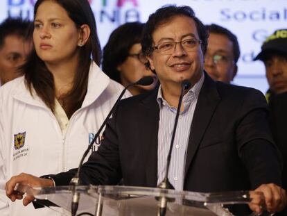 Gustavo Petro habla de su restitución.