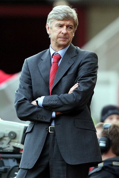 Arsène Wenger, durante un partido de la 'Premier'.