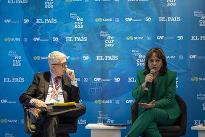 Javier Moreno, director de EL PAÍS América con Martha Delgado, subsecretaria para Asuntos Multilaterales y Derechos Humanos.