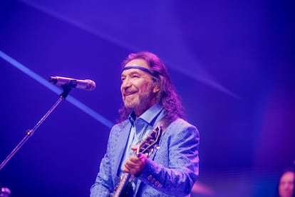 Marco Antonio Solís durante la presentación. 