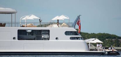 Barack Obama y Michelle, en la Polinesia francesa en el barco que usa el 'Boss'.