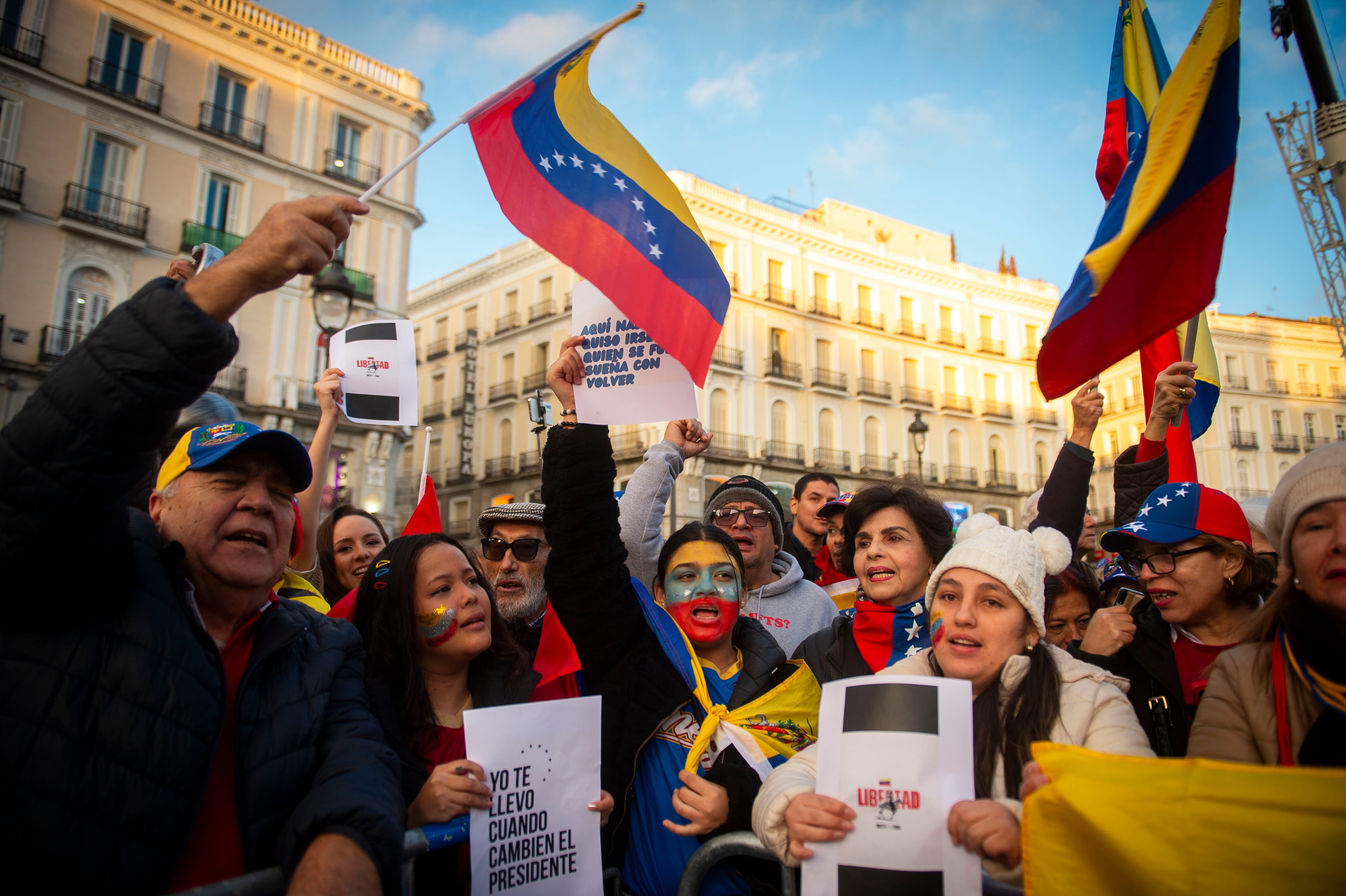 ​El colapso del sistema de asilo mantiene a más de 270.000 personas en el limbo