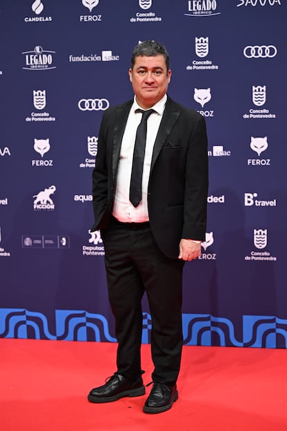 El actor Secun de la Rosa se llevó el premio a mejor actor de reparto en una serie por 'Superestar'.