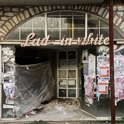 Tienda de ropa en Ioánina, localidad situada al norte de Grecia, cerca de la frontera con Albania.