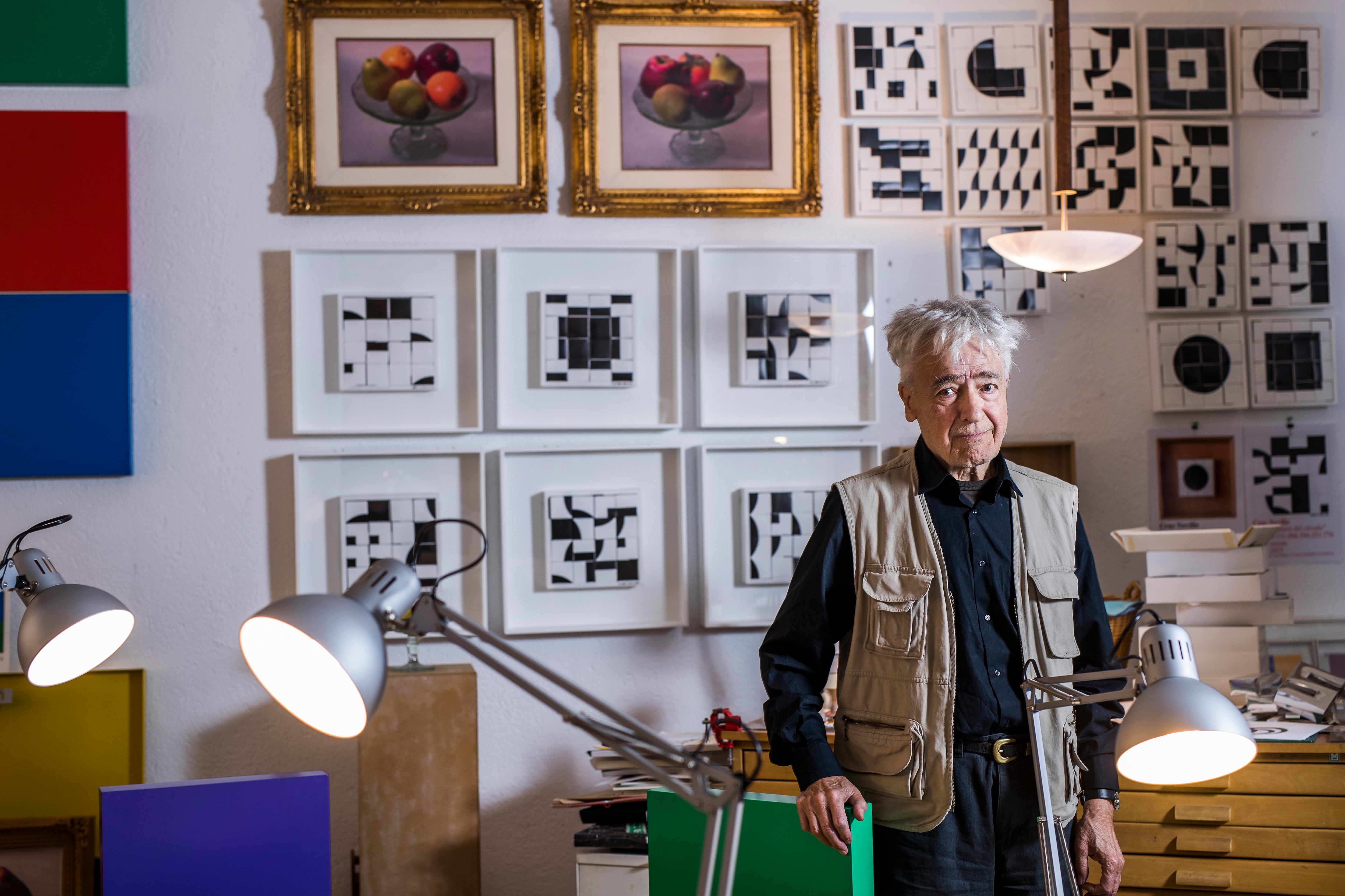 José María Cruz Novillo, en su estudio, en 2018. 
