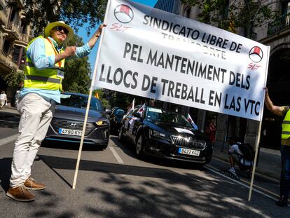 Manifestación convocada por el Sindicato Libre del Transporte, mayoritario en el sector del VTC, el martes.