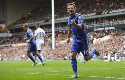 Mata celebra un gol ante el Tottenham.