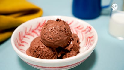 Helados de tres ingredientes sin máquina: ¿milagro casero o nuevo timo de las redes?