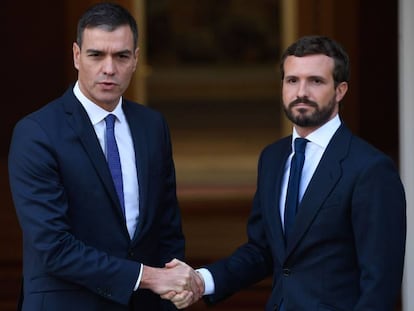 Pedro Sánchez y Pablo Casado, este miércoles en la Moncloa. 