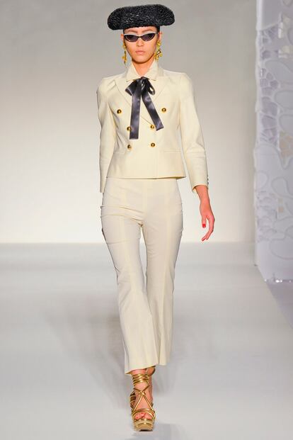 Moschino primavera verano 2012